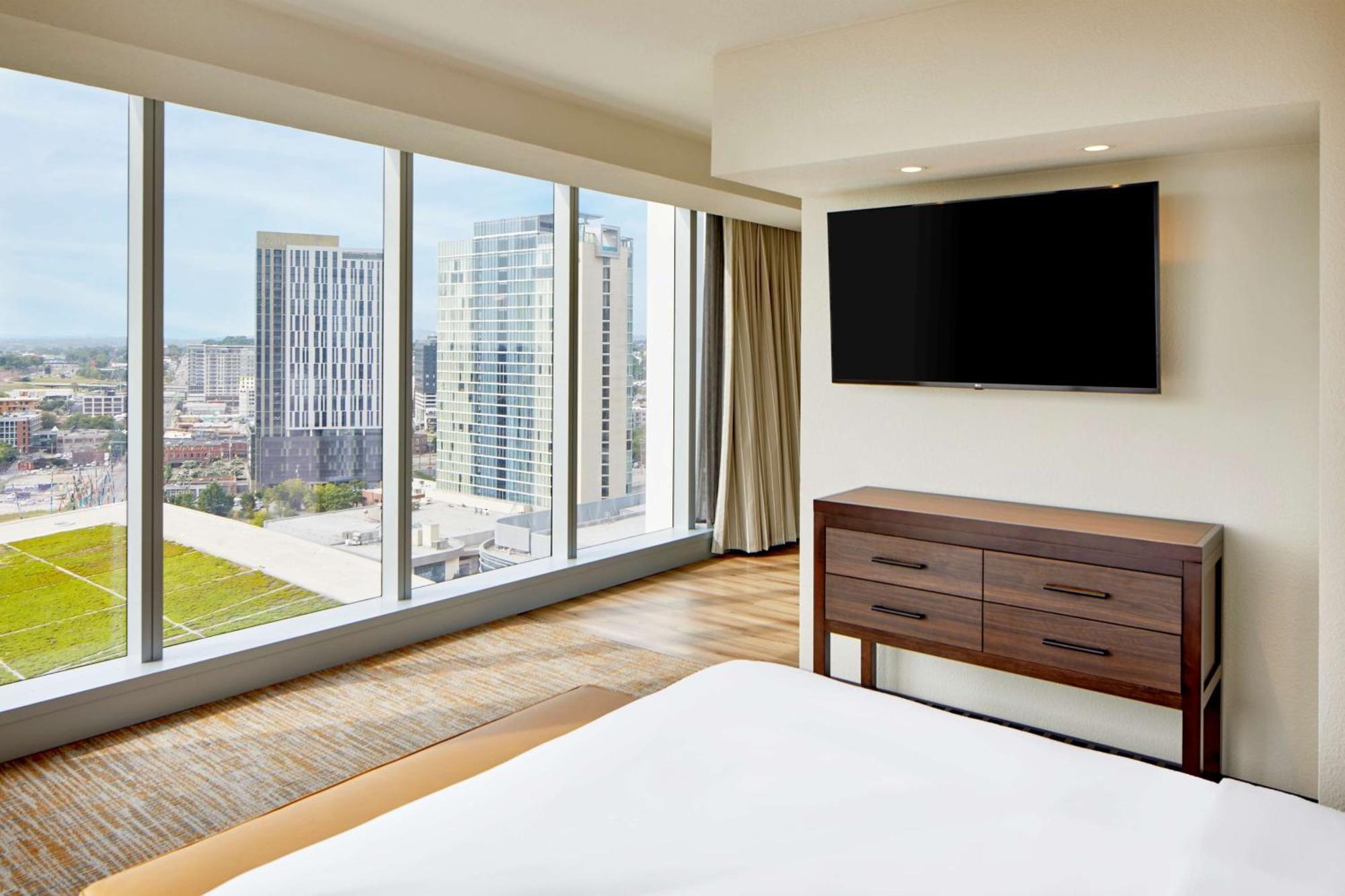 Embassy By Hilton Downtown Nashville