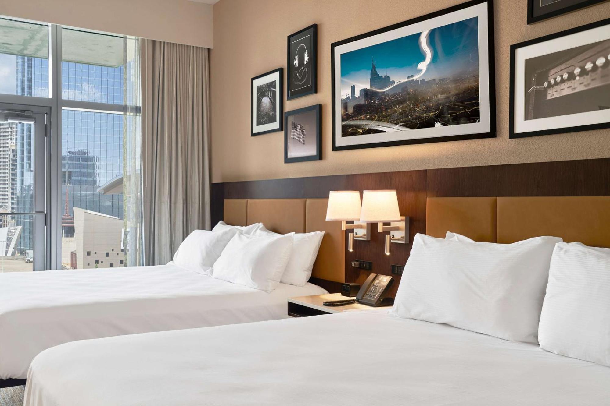 Embassy By Hilton Downtown Hotel Nashville